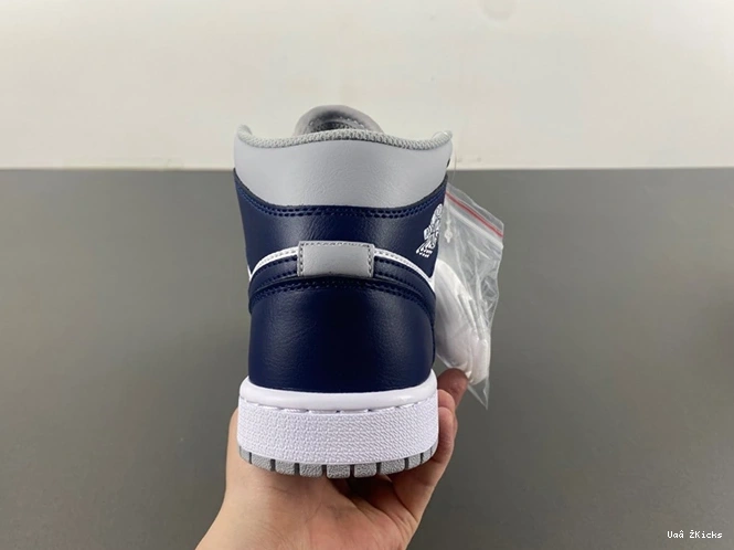 WellDesigned Mid Grey Midnight 48 DQ8426- Navy Jordan 6398 Wolf  1 1118